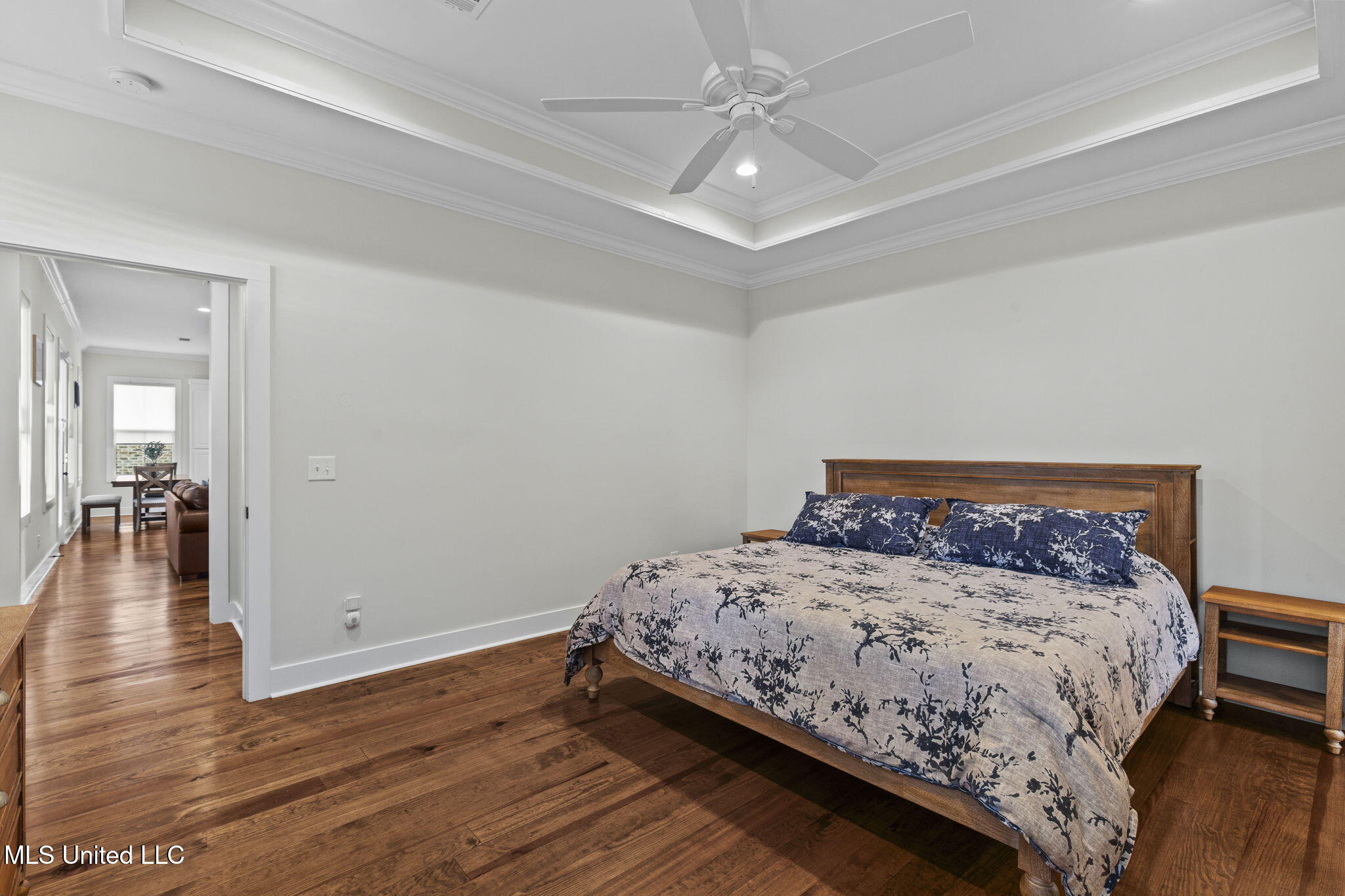 433 Crossvine Place Madison, MS 39110 - Photo 22 of 51 Master Bedroom with Tray Ceiling