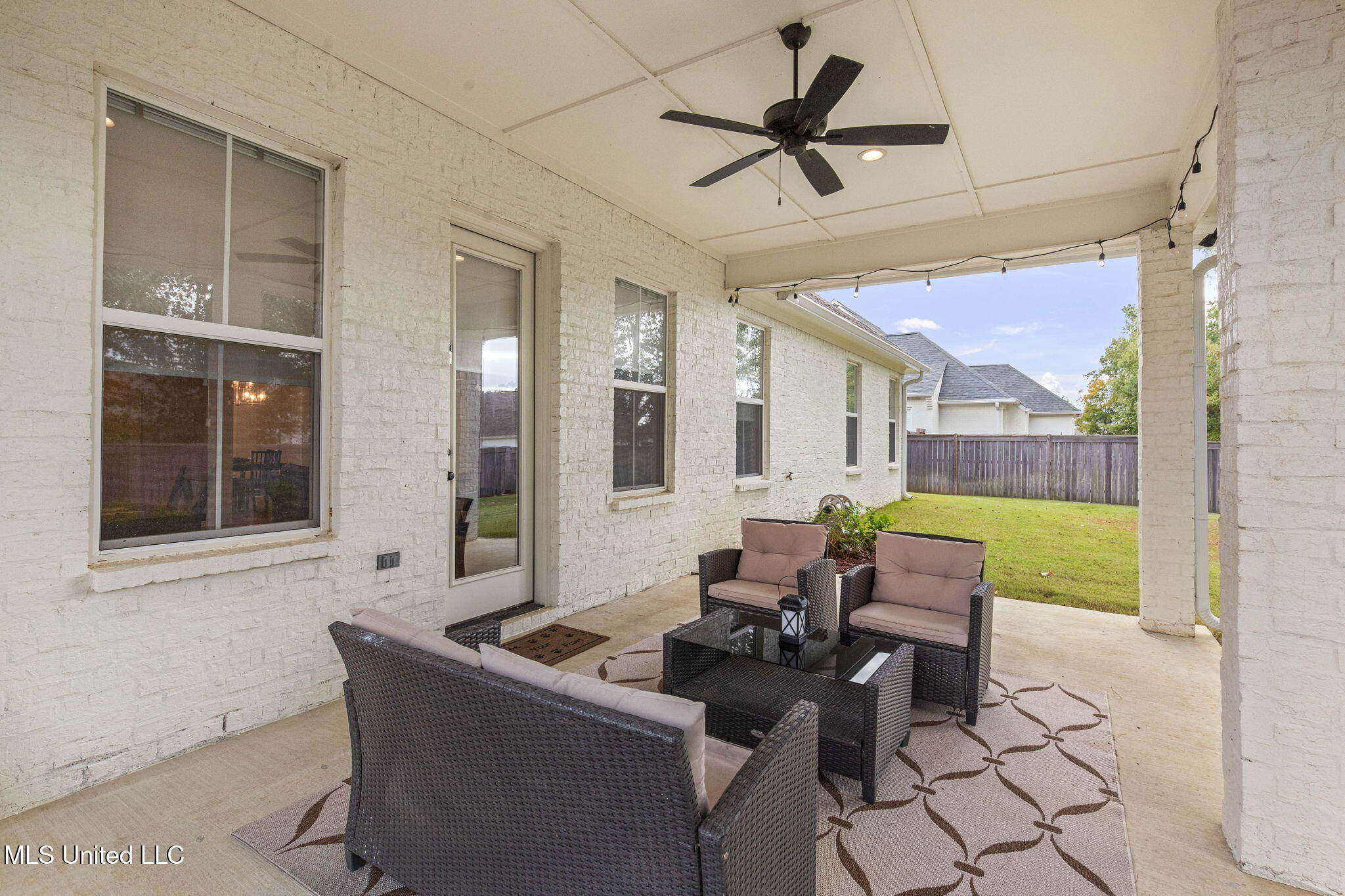 433 Crossvine Place Madison, MS 39110 - Photo 36 of 51 Back Patio