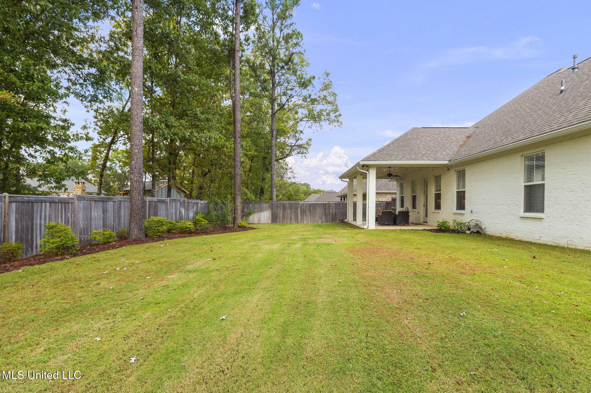 433 Crossvine Place Madison, MS 39110 - Photo 41 of 51 Backyard Views