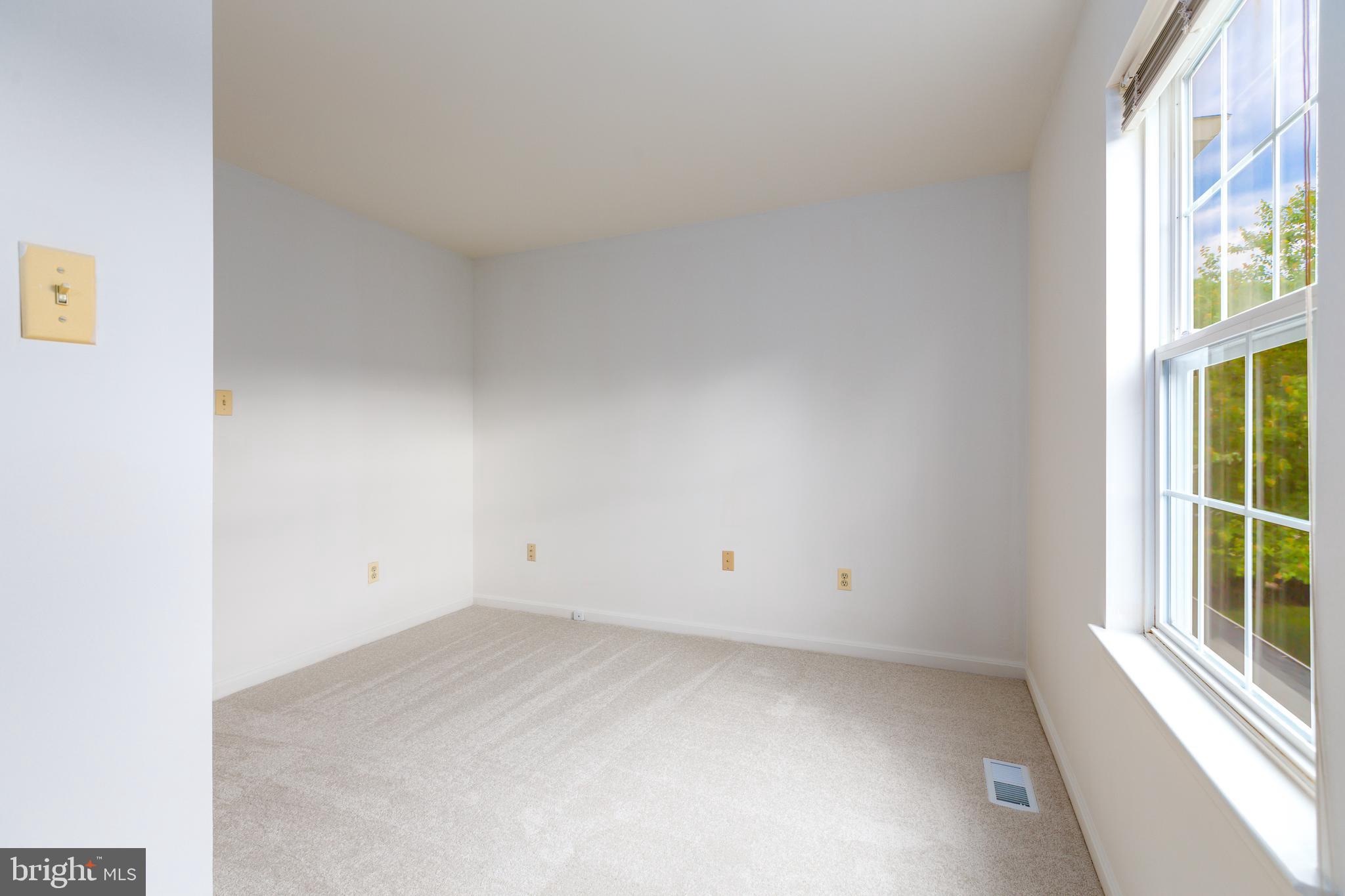 9625 Utica Place Springdale, MD 20721 - Photo 34 of 48 Gallery Image 34
