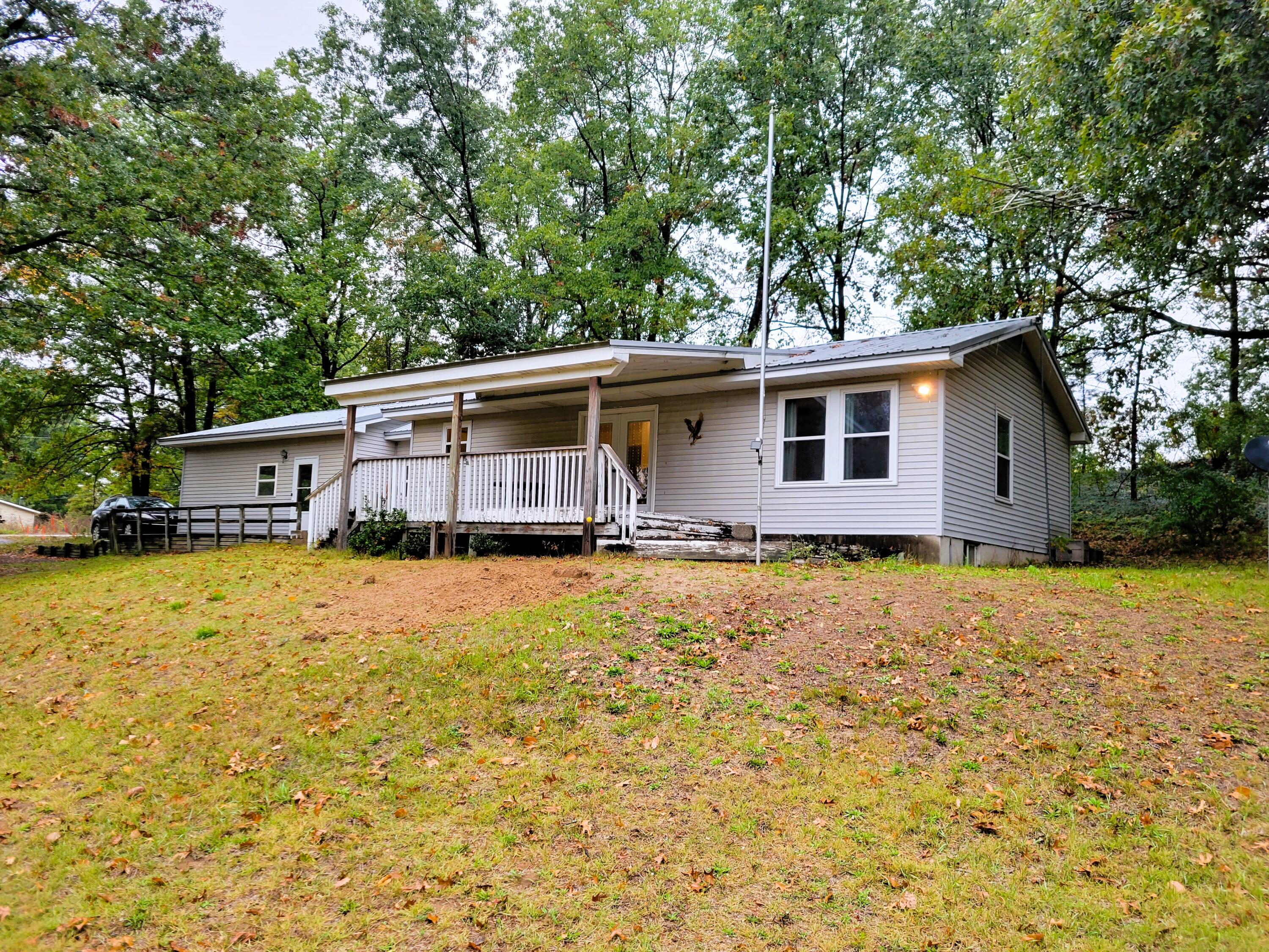 2929 Lee Road Saranac, MI 48881 - Photo 1 of 25 Primary Photo