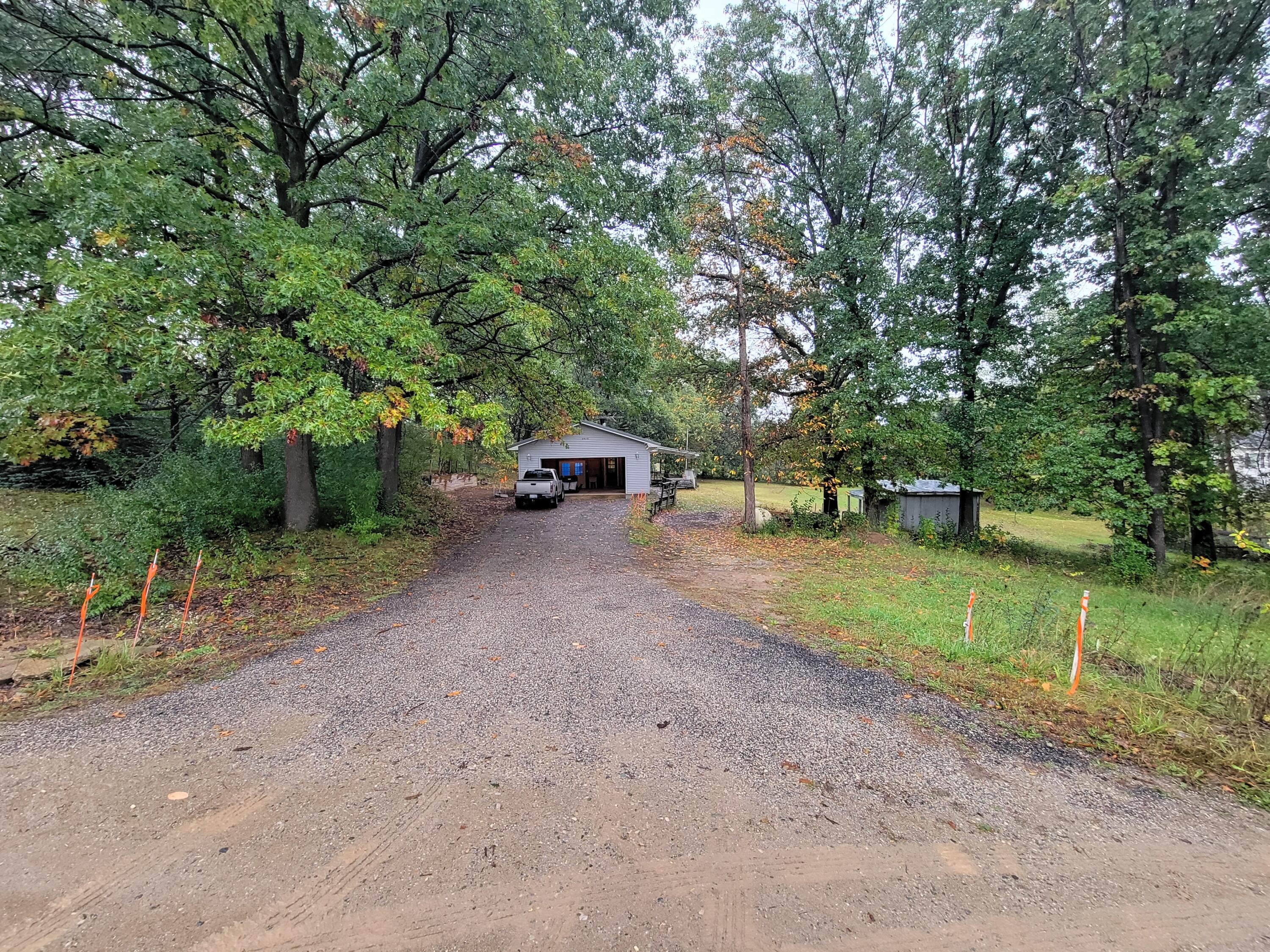 2929 Lee Road Saranac, MI 48881 - Photo 2 of 25 20231013_105109