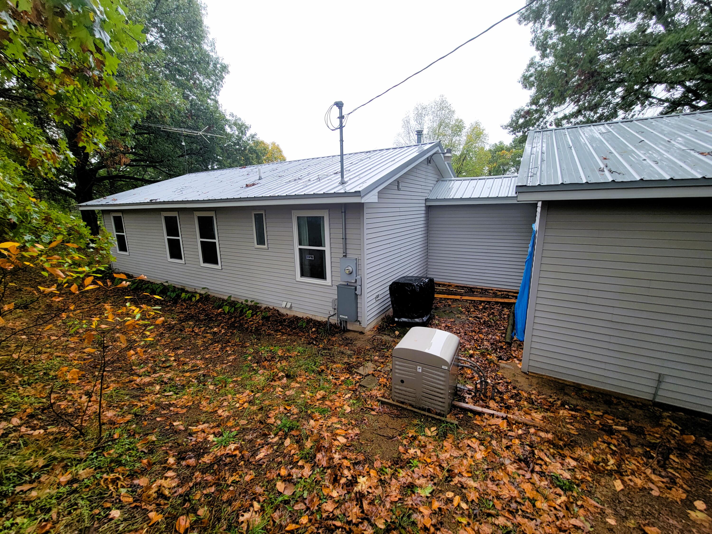 2929 Lee Road Saranac, MI 48881 - Photo 6 of 25 20231013_103902