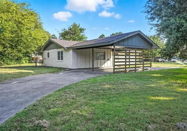 $400,000 | 2251 Hartline Drive, Dallas, TX 75228