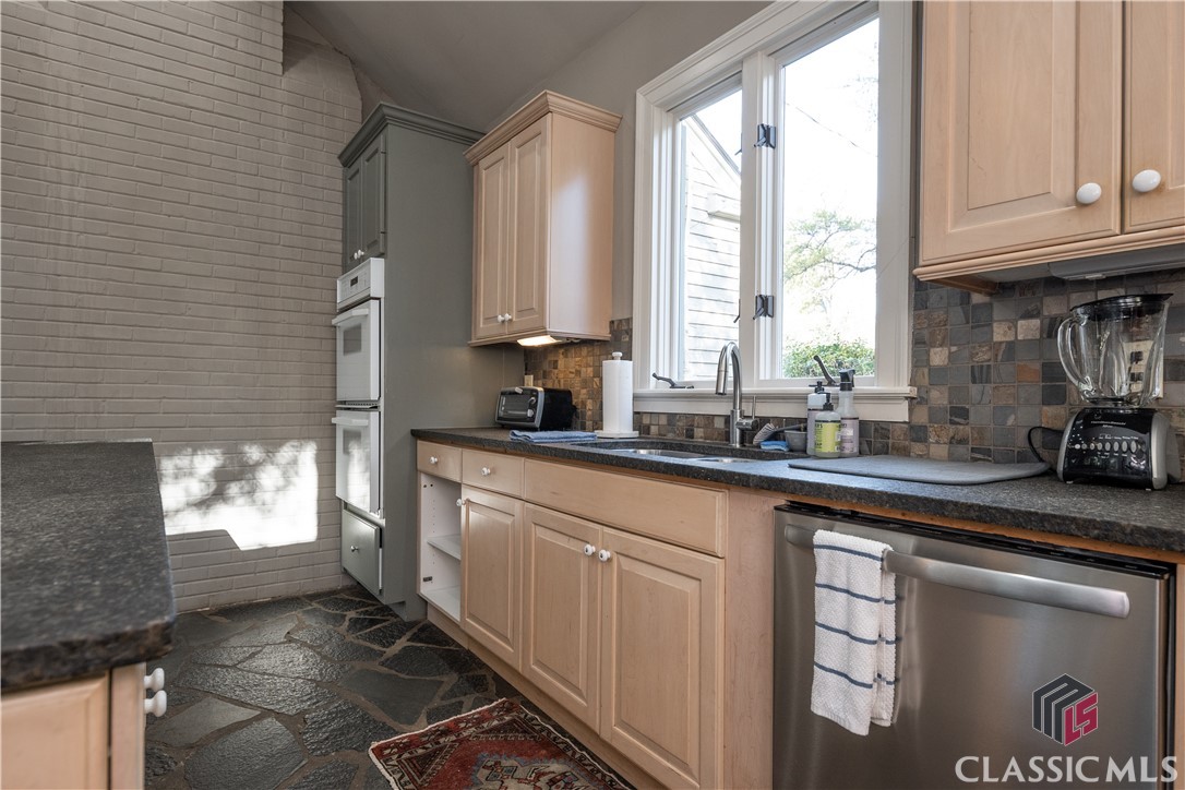 295 Springdale Street Athens, GA 30606 - Photo 10 of 33 Gallery Image 10