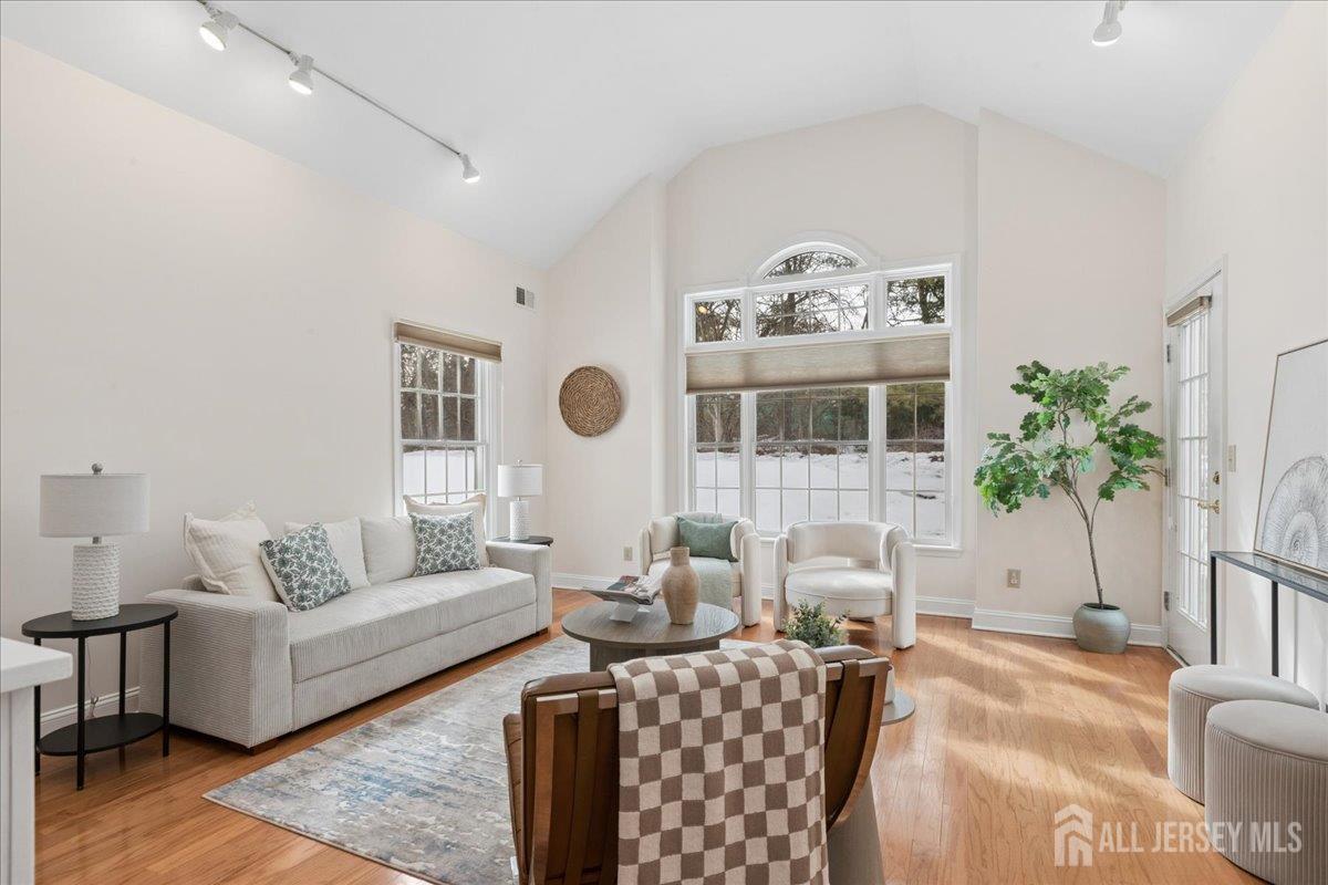 45 Hedge Row Road Plainsboro, NJ 08540 - Photo 12 of 31