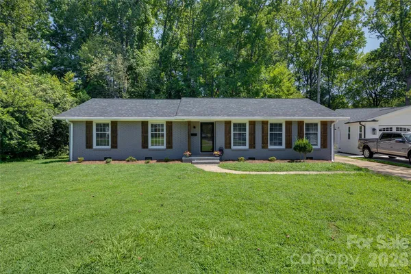 $650,000 | 5731 Brookhaven Road, Charlotte, NC 28210