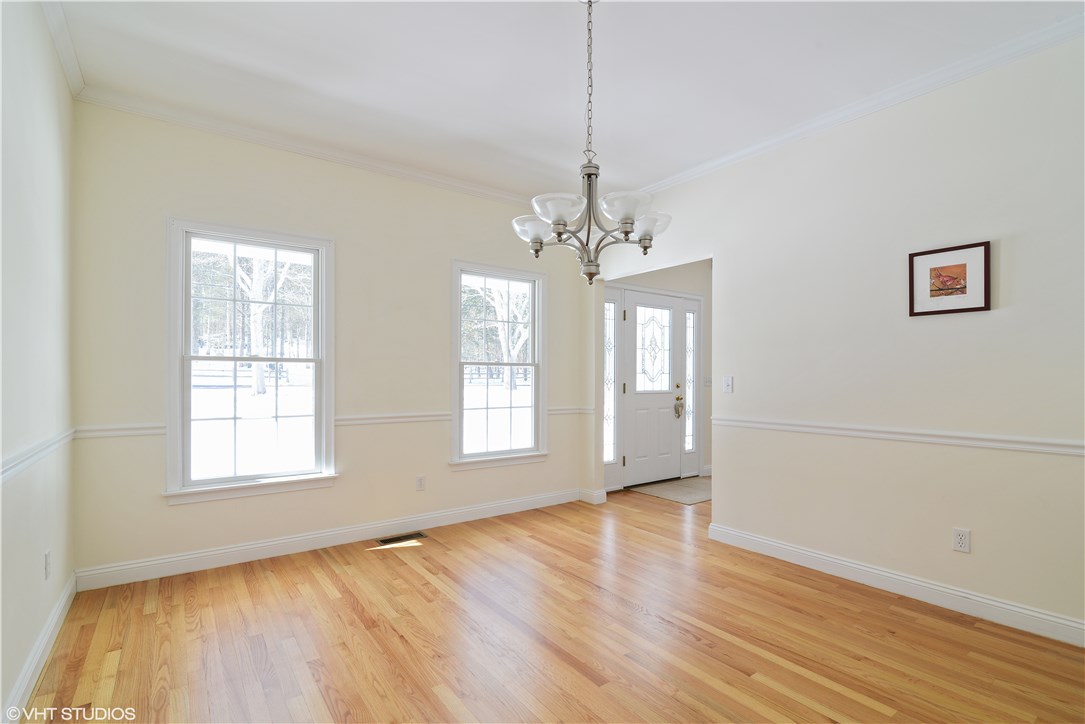 52 Beaver River Road Richmond, RI 02892 - Photo 7 of 26