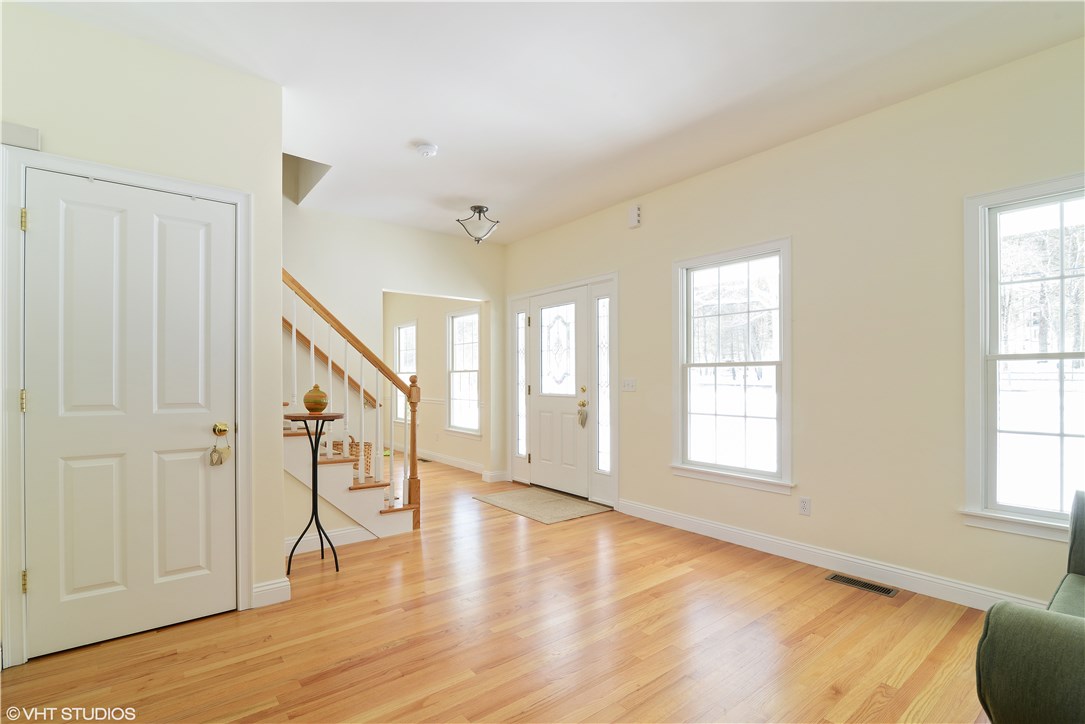 52 Beaver River Road Richmond, RI 02892 - Photo 8 of 26