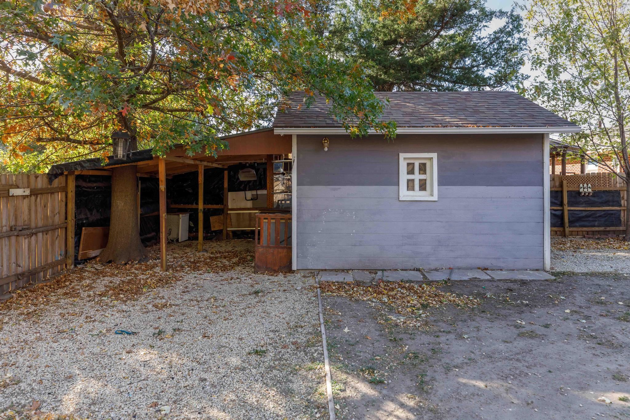 643 Michael Road Newton, KS 67114 - Photo 14 of 36