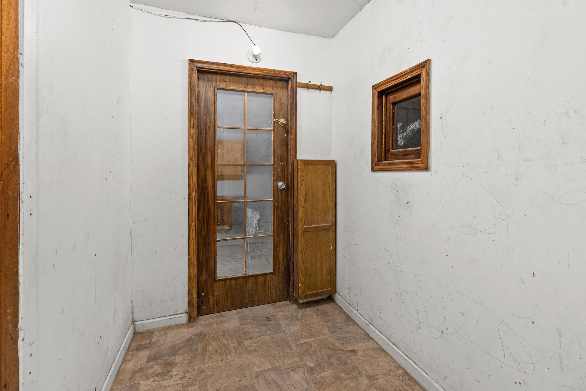 643 Michael Road Newton, KS 67114 - Photo 16 of 36