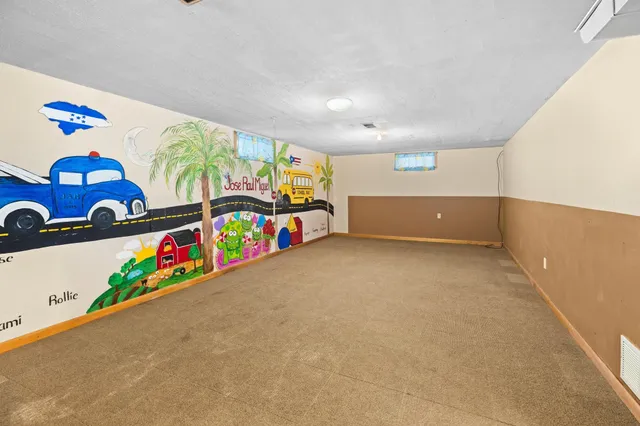 $167,000 | 643 Michael Road, Newton, KS 67114