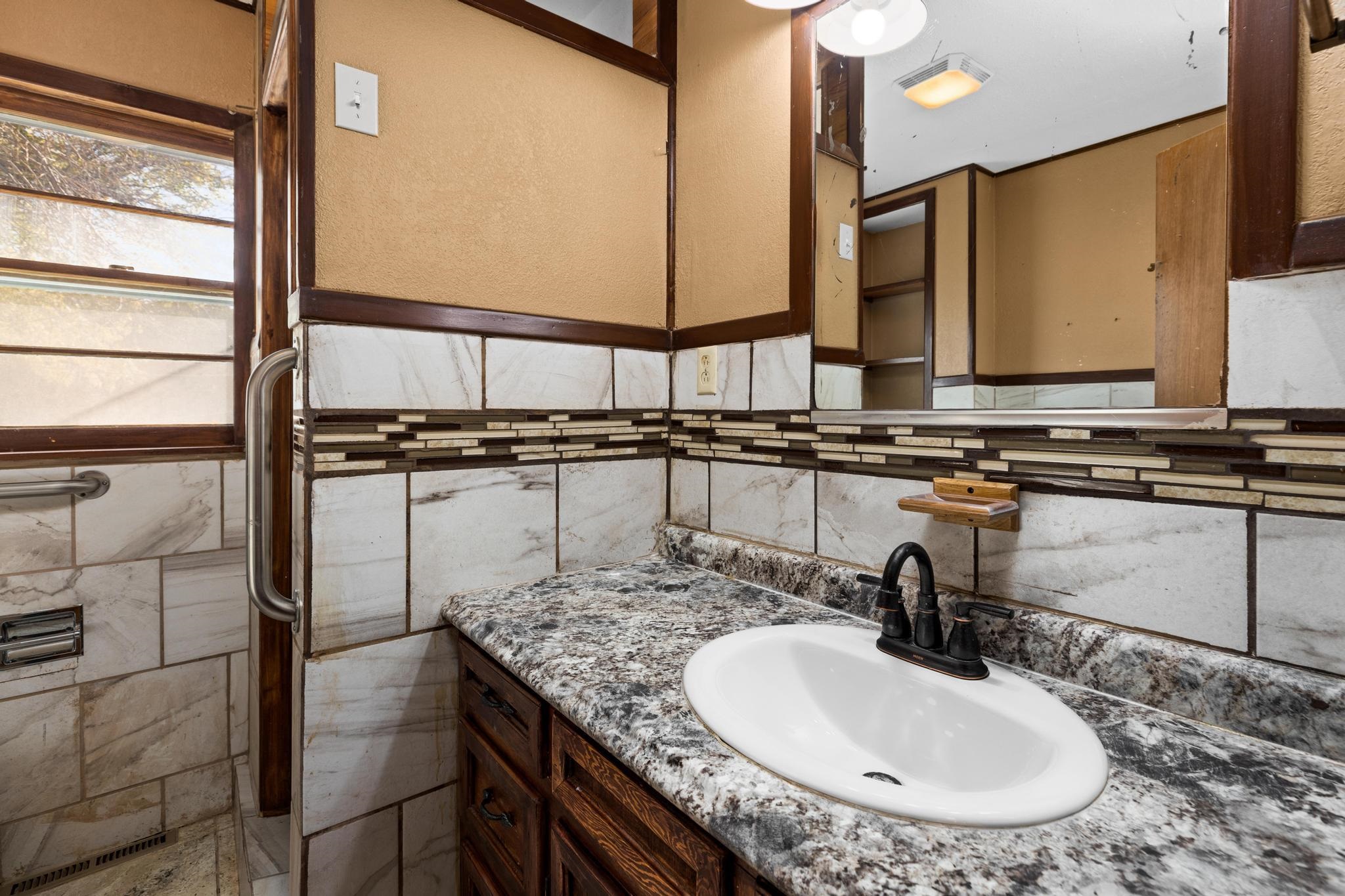 643 Michael Road Newton, KS 67114 - Photo 22 of 36