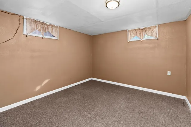 $167,000 | 643 Michael Road, Newton, KS 67114