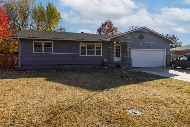 $167,000 | 643 Michael Road, Newton, KS 67114