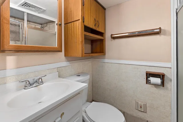 $167,000 | 643 Michael Road, Newton, KS 67114