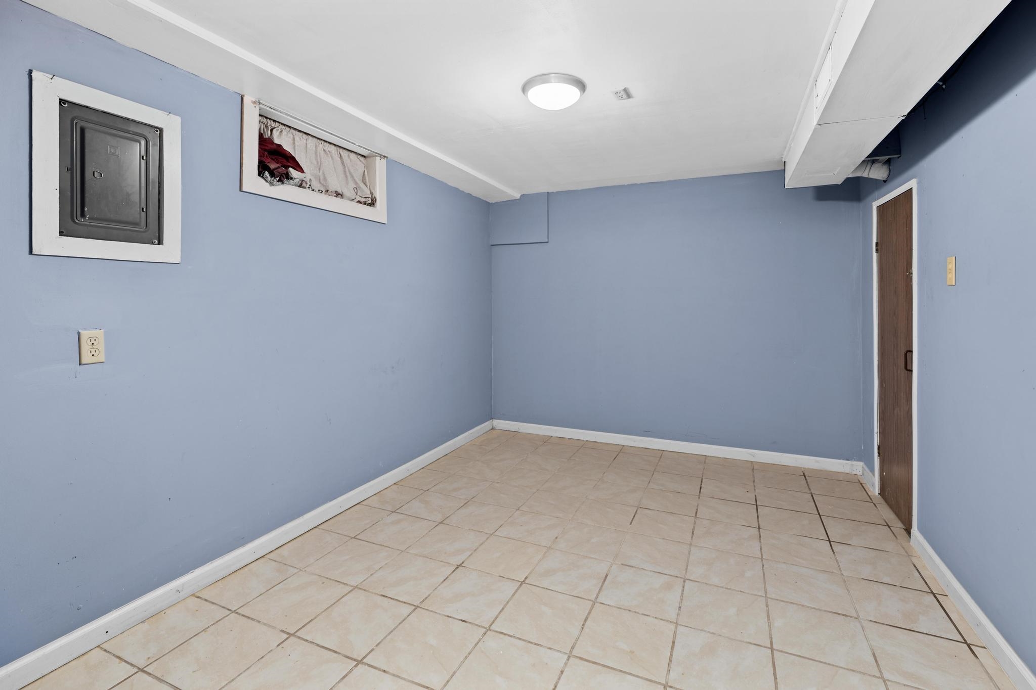 643 Michael Road Newton, KS 67114 - Photo 28 of 36