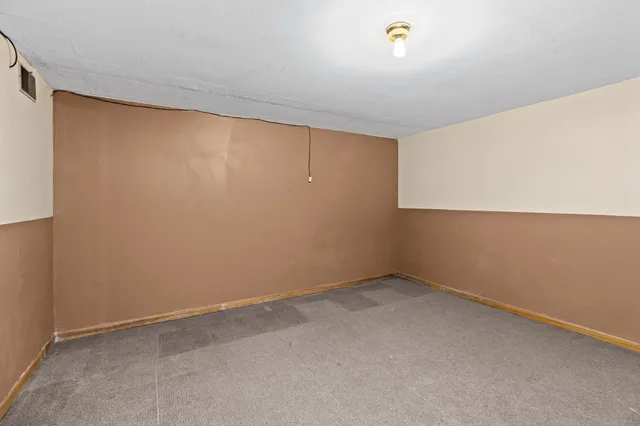 $167,000 | 643 Michael Road, Newton, KS 67114