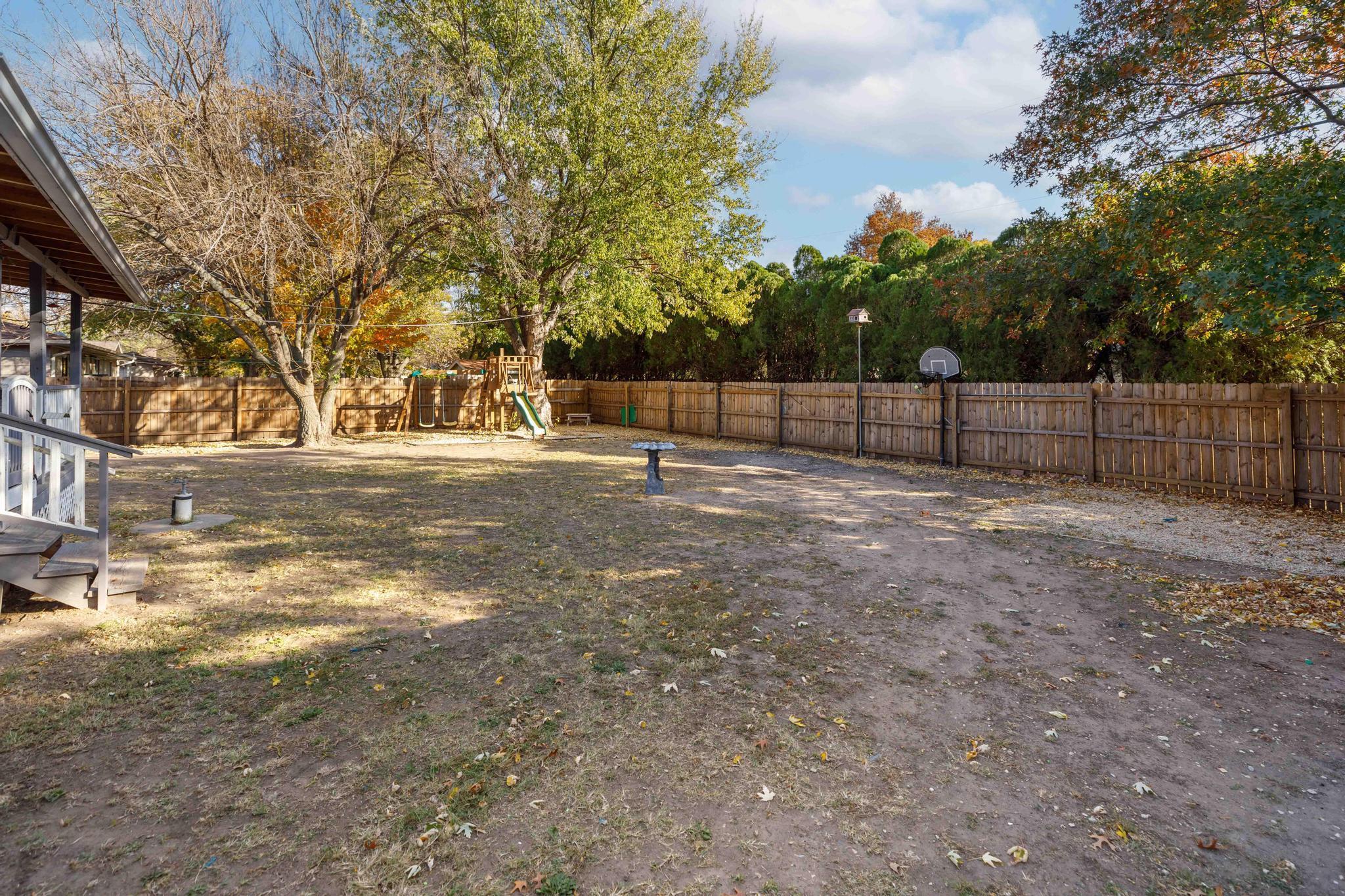 643 Michael Road Newton, KS 67114 - Photo 34 of 36