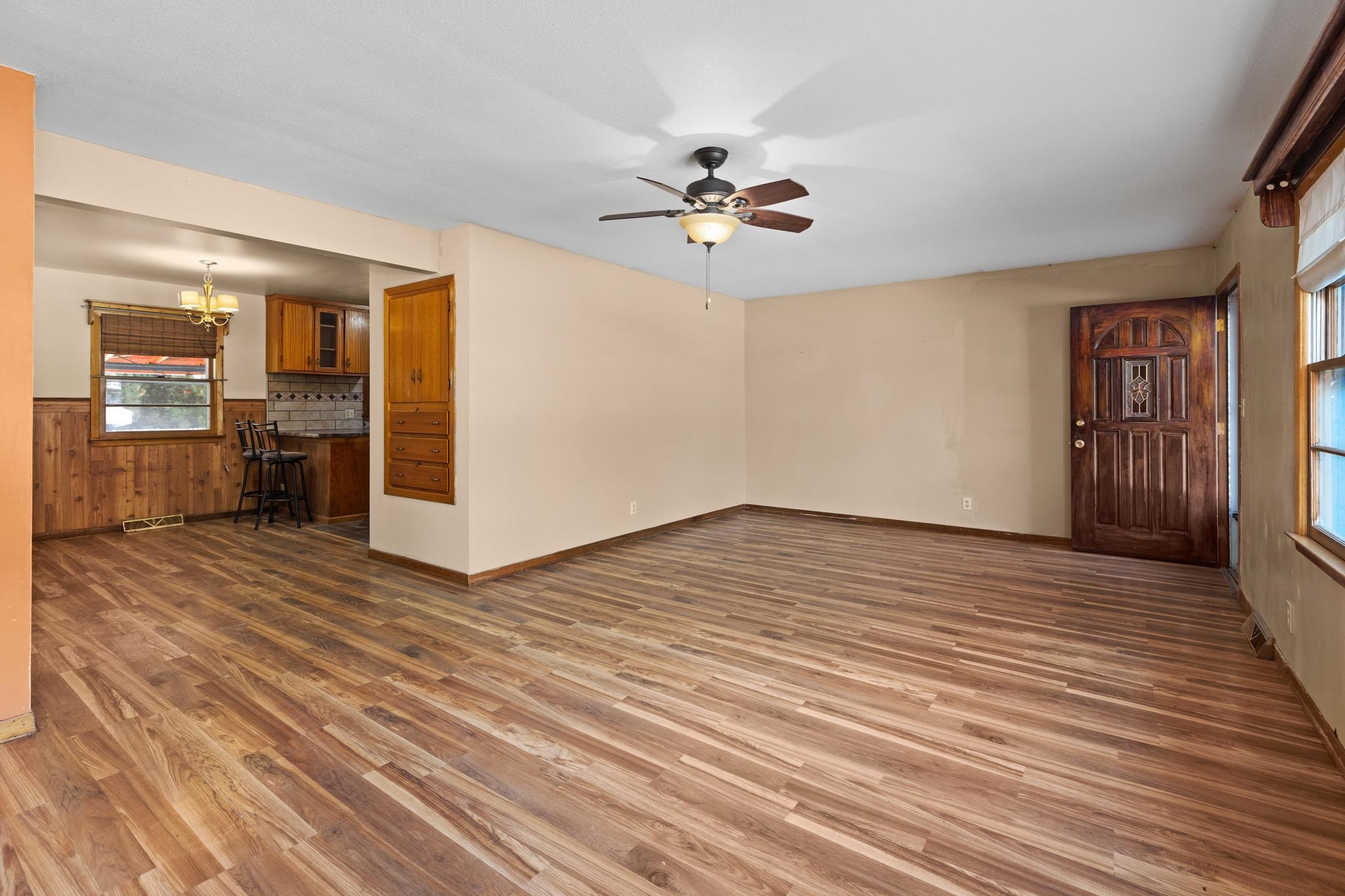 643 Michael Road Newton, KS 67114 - Photo 4 of 36