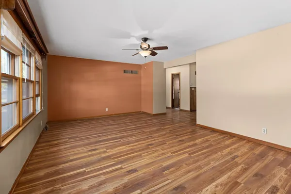 $167,000 | 643 Michael Road, Newton, KS 67114