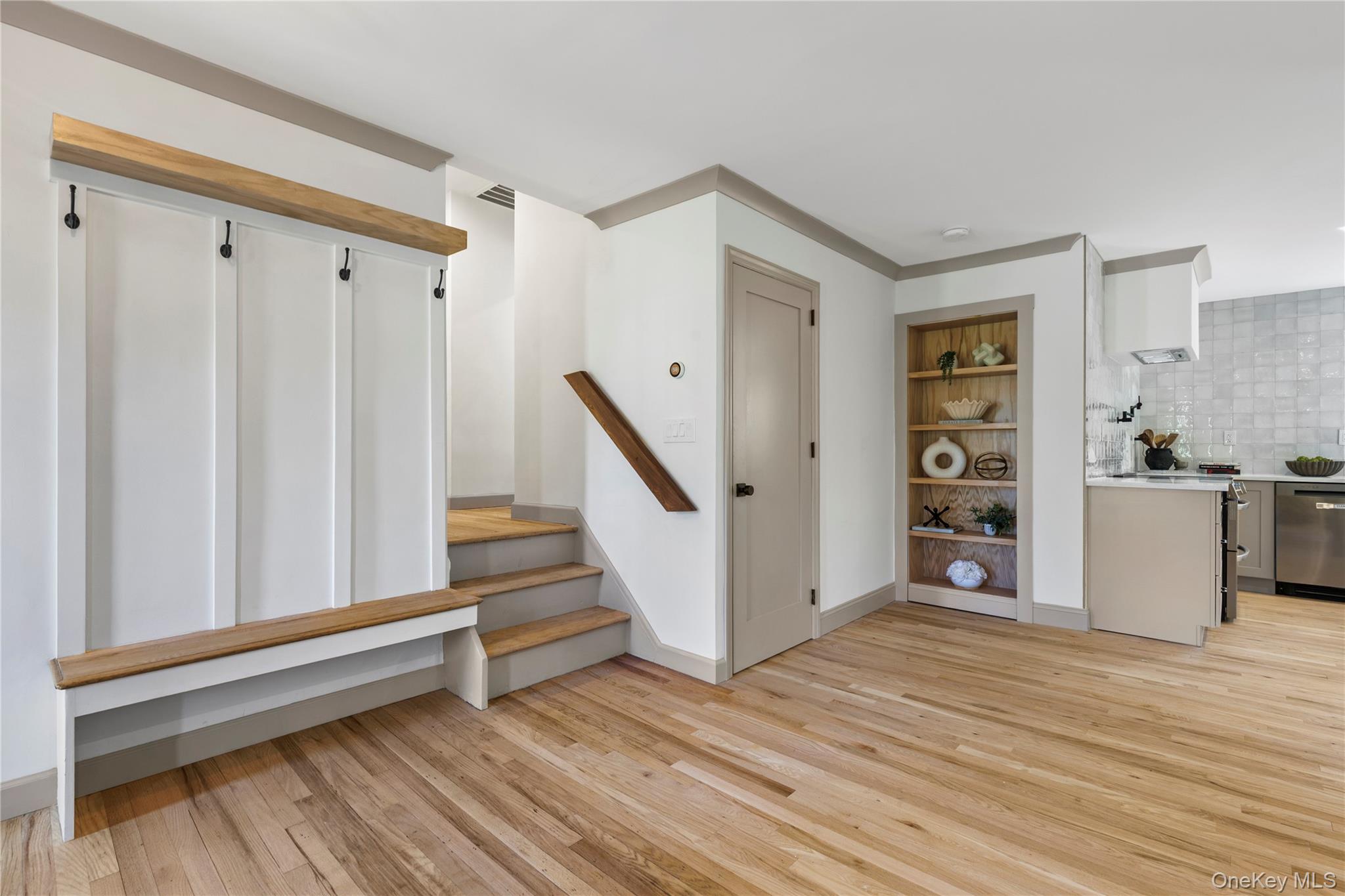816 Hardscrabble Road Chappaqua, NY 10514 - Photo 9 of 36