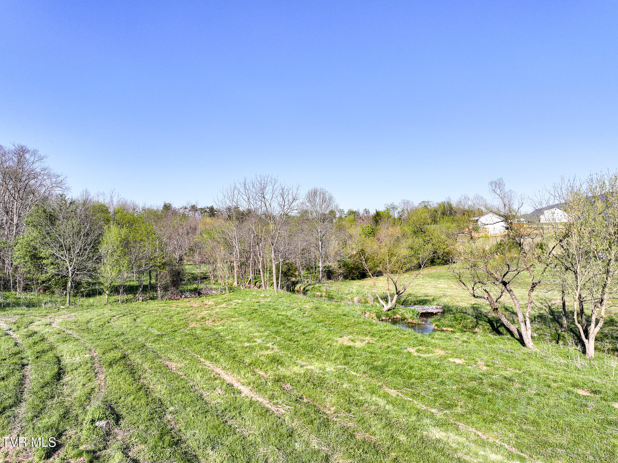 525 Kelley Gap Road Greeneville, TN 37743 - Photo 10 of 27 DJI_20260407162500_0630_D