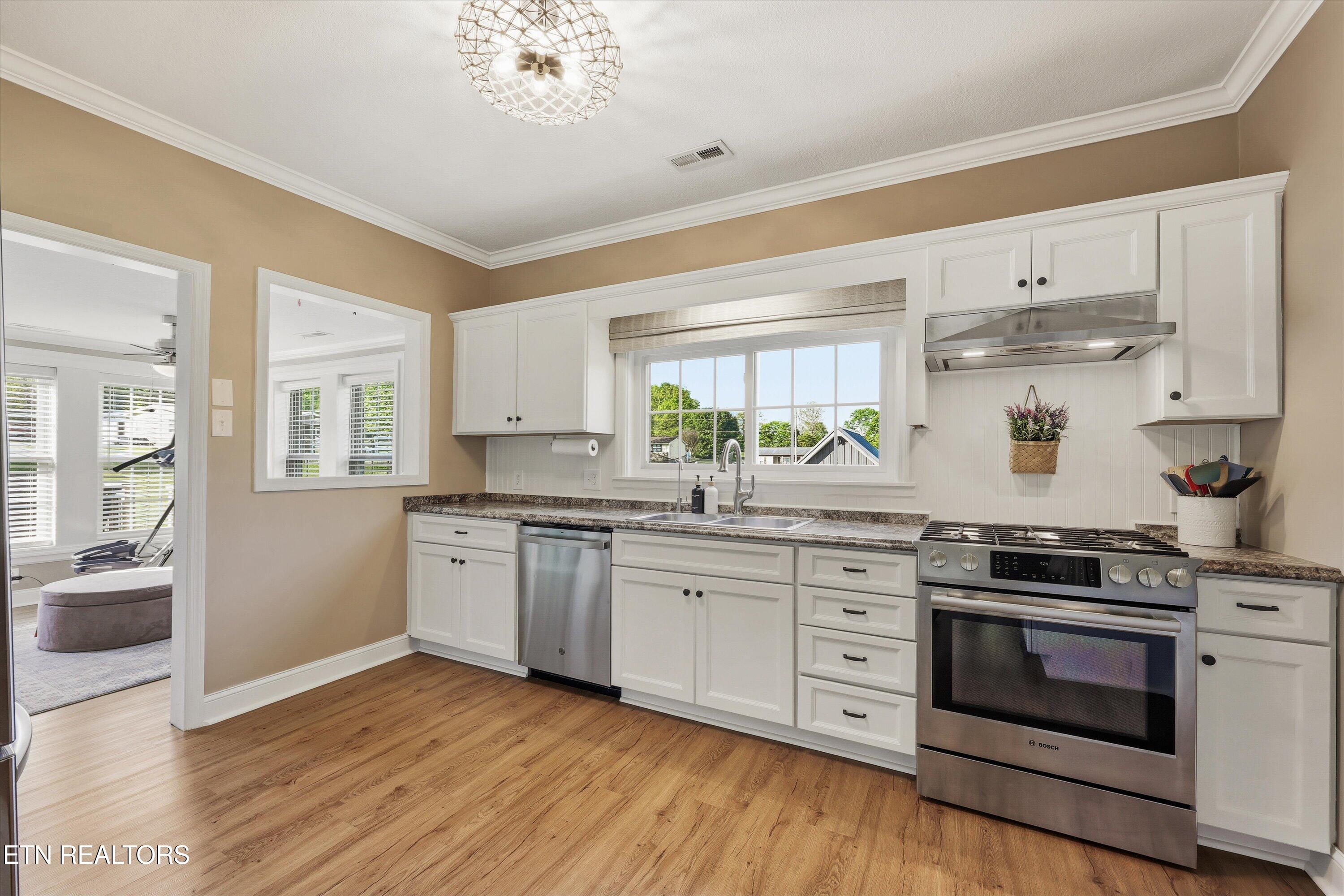 21036 Martel Road Lenoir City, TN 37772 - Photo 17 of 52 18-21036 Martel Rd 24