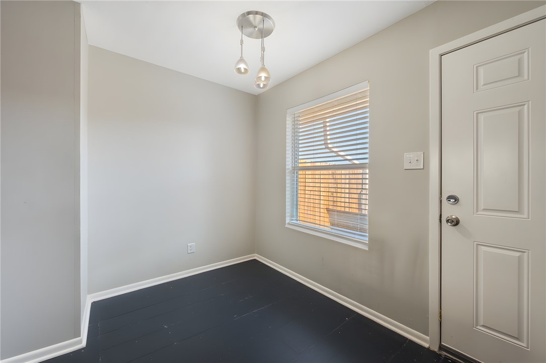 4441 Old College Road, Unit 7202 Bryan, TX 77801 - Photo 6 of 12 Gallery Image 6