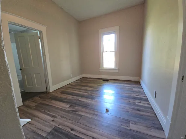 $120,000 | 228 Simmons Street, Cambridge City, IN 47327
