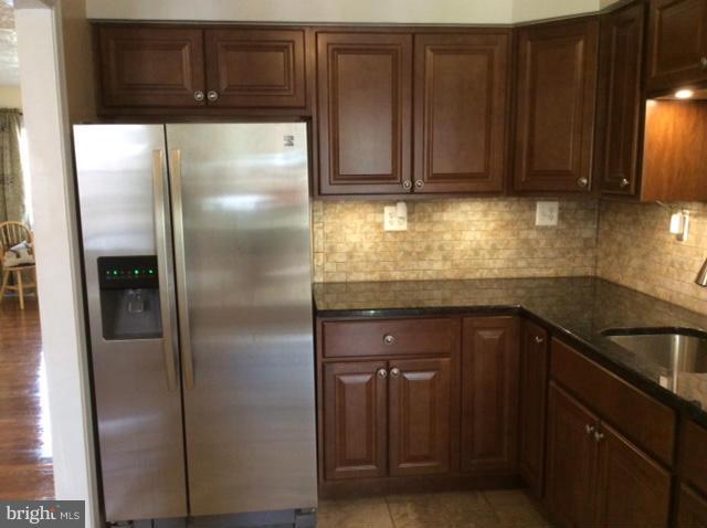 754 Mansfield Road Baltimore, MD 21221 - Photo 11 of 30 Kitchen