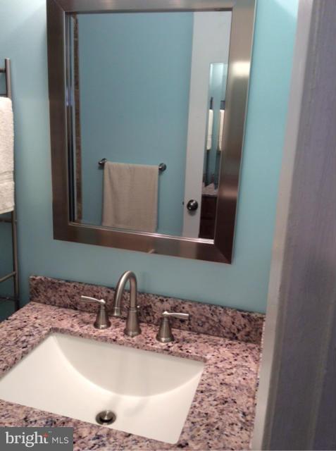 754 Mansfield Road Baltimore, MD 21221 - Photo 13 of 30 Bath
