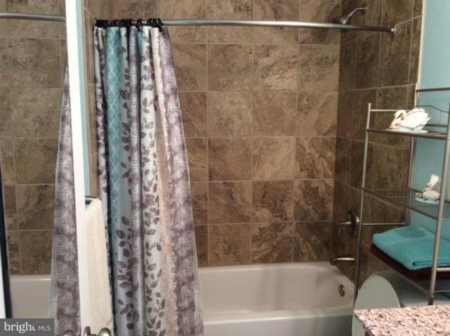 754 Mansfield Road Baltimore, MD 21221 - Photo 14 of 30 Bath