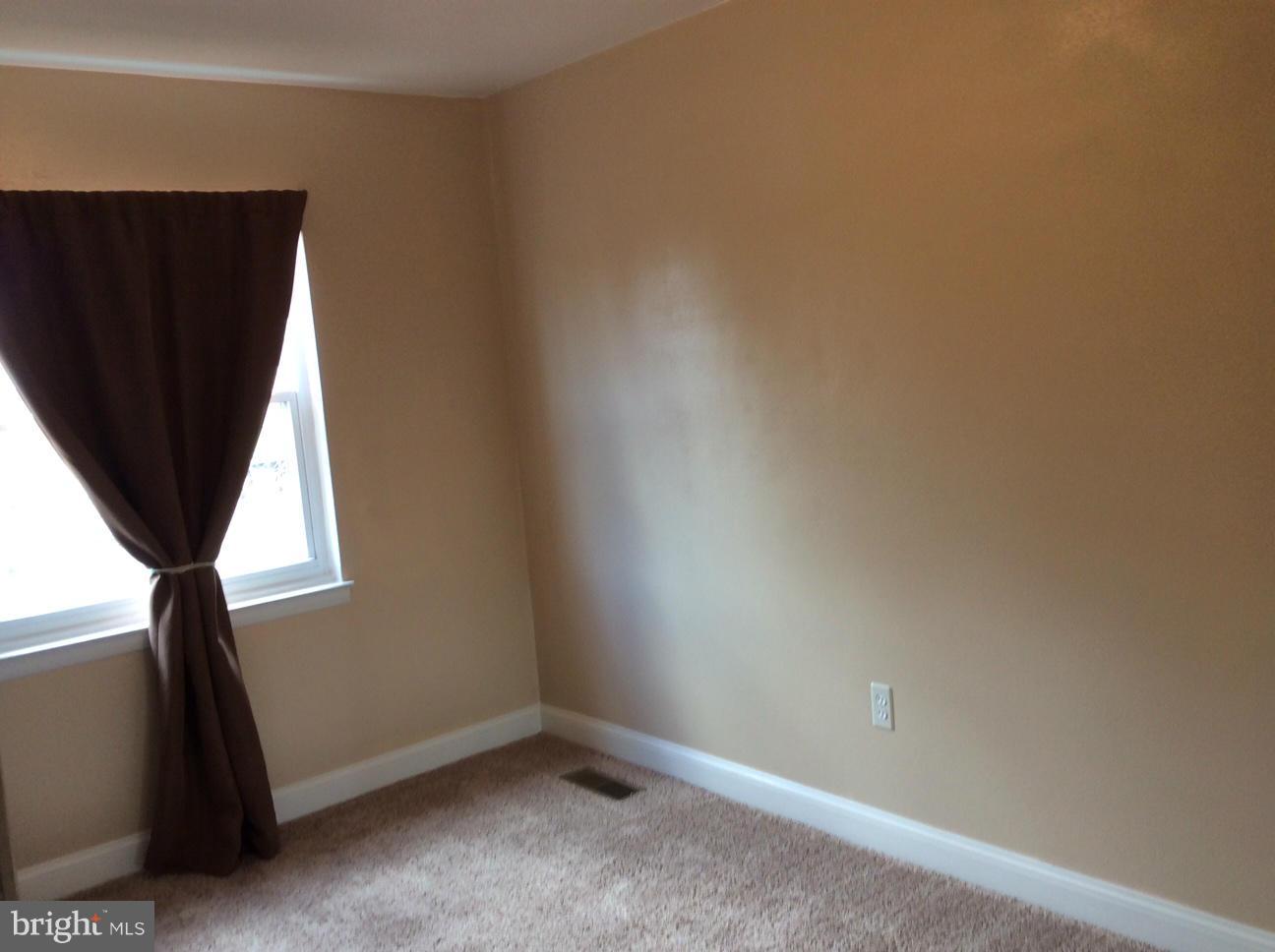 754 Mansfield Road Baltimore, MD 21221 - Photo 17 of 30 Bedroom 2