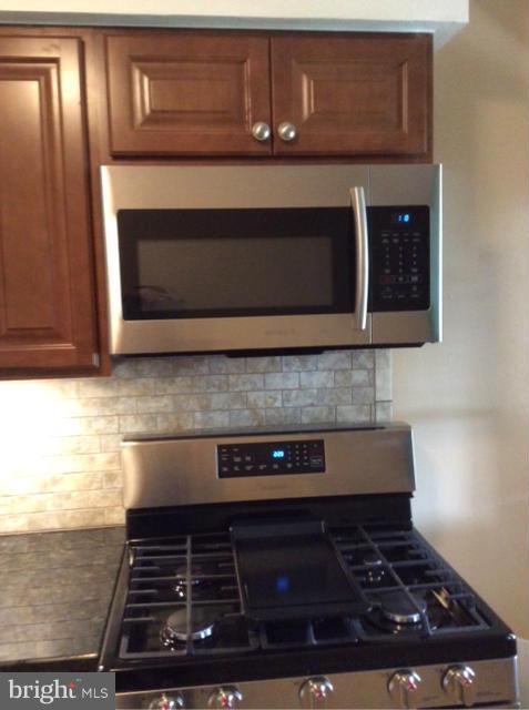 754 Mansfield Road Baltimore, MD 21221 - Photo 8 of 30 appliances