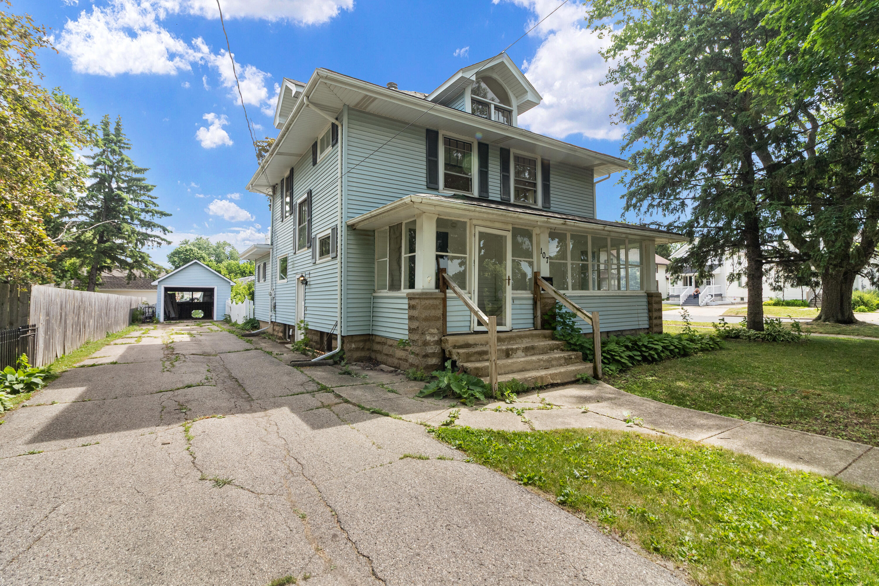 107 North Harrison Street Delavan, WI 53115 - Photo 1 of 53 4__107 N Harrison