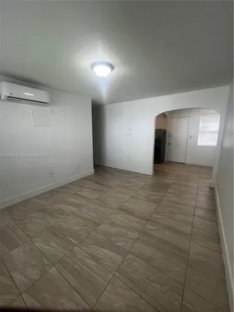 $2,300 | 11 Sidonia Avenue, Unit 1, Coral Gables, FL 33134