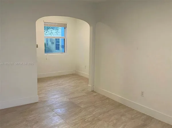 $2,300 | 11 Sidonia Avenue, Unit 1, Coral Gables, FL 33134