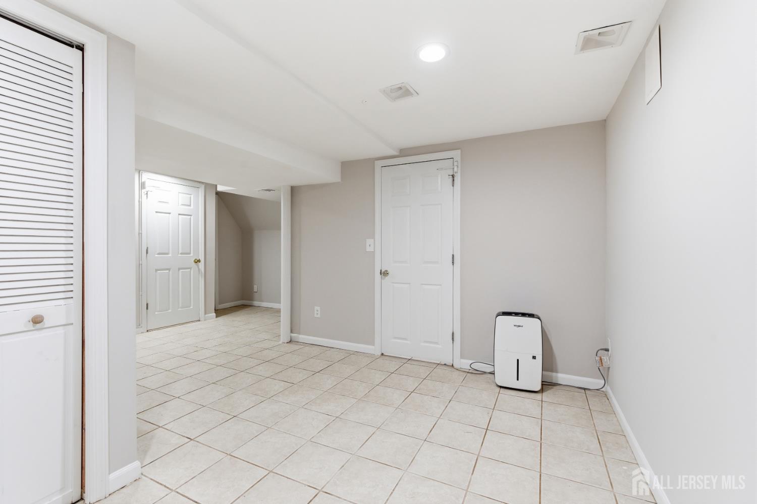 5 McKinley Street Edison, NJ 08820 - Photo 28 of 38 a view of an empty room