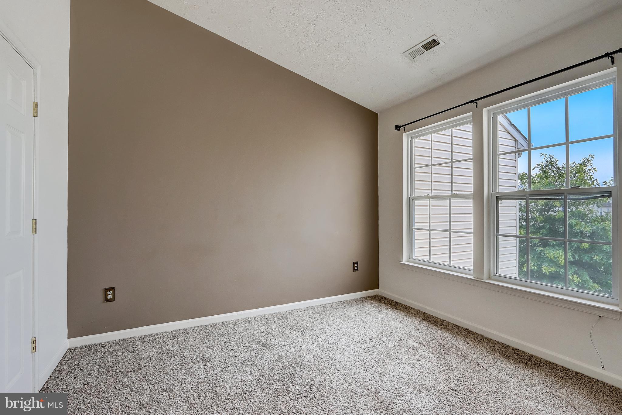 9829 Davison Road Middle River, MD 21220 - Photo 32 of 43