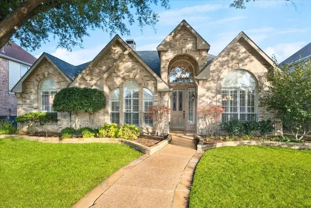 $525,000 | 3913 Overlake Drive, Plano, TX 75023