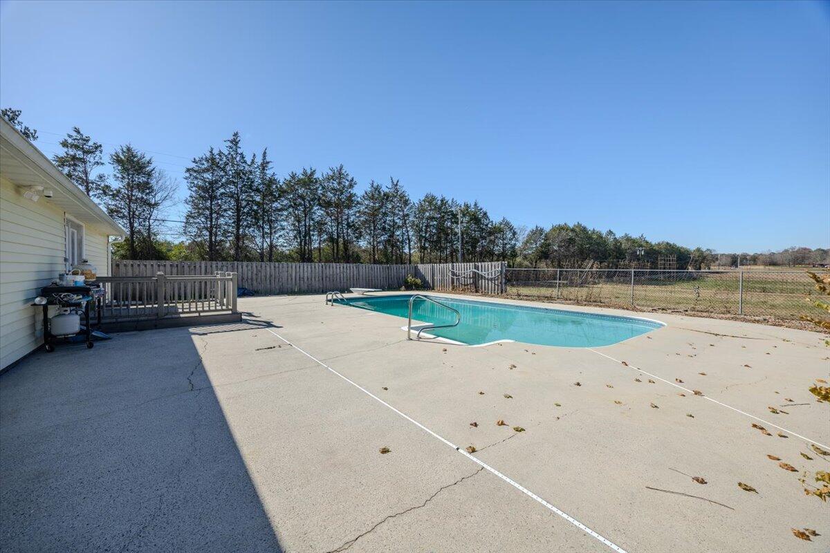 602 Moore Road Charleston, TN 37310 - Photo 11 of 36 11-602-Moore-Rd-12