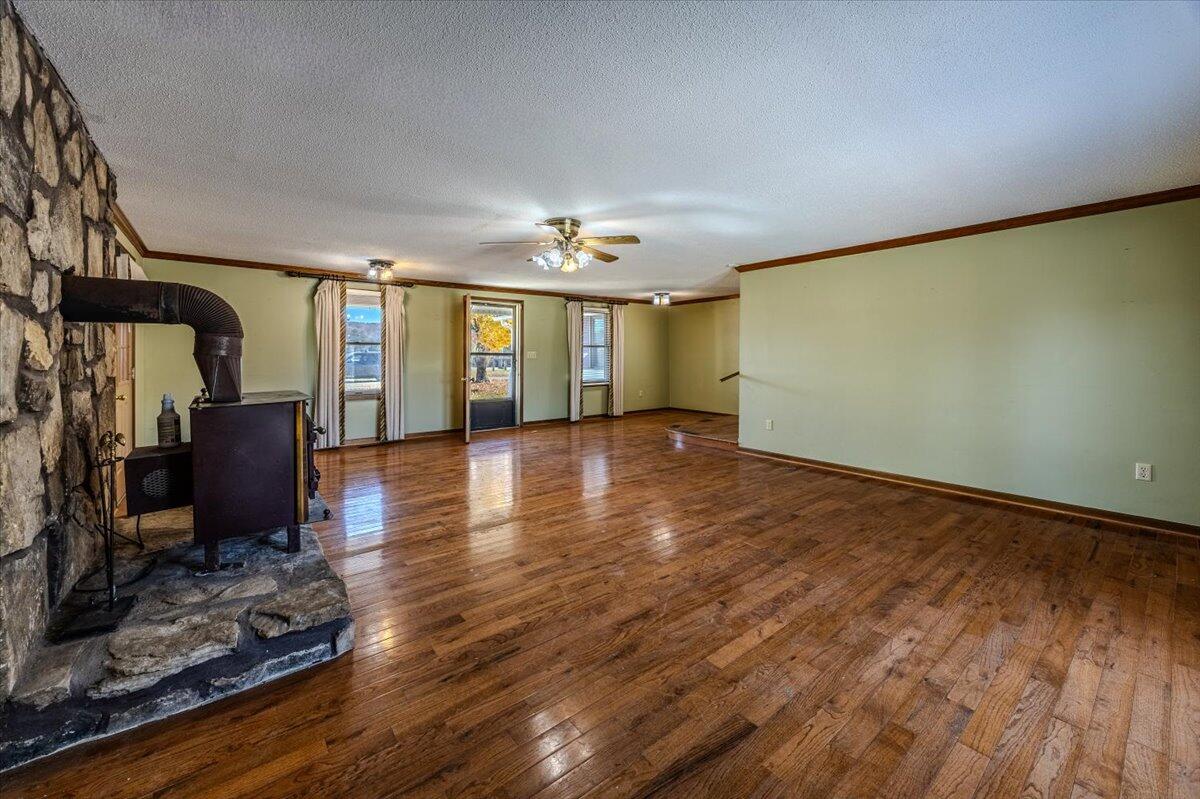 602 Moore Road Charleston, TN 37310 - Photo 12 of 36 12-602-Moore-Rd-13