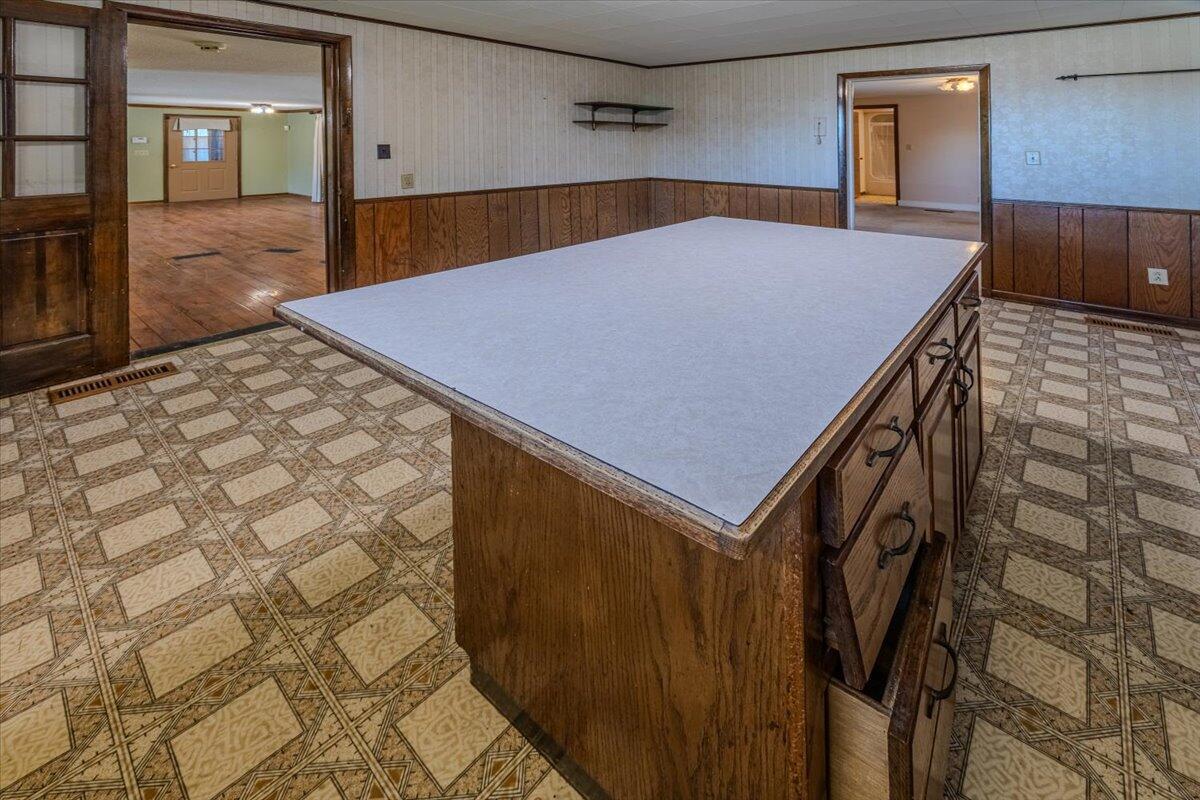 602 Moore Road Charleston, TN 37310 - Photo 20 of 36 20-602-Moore-Rd-21