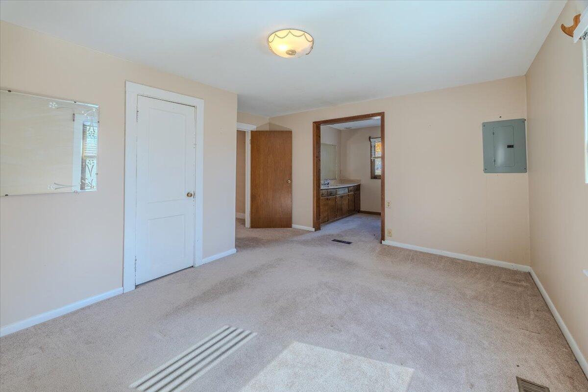 602 Moore Road Charleston, TN 37310 - Photo 23 of 36 24-602-Moore-Rd-25