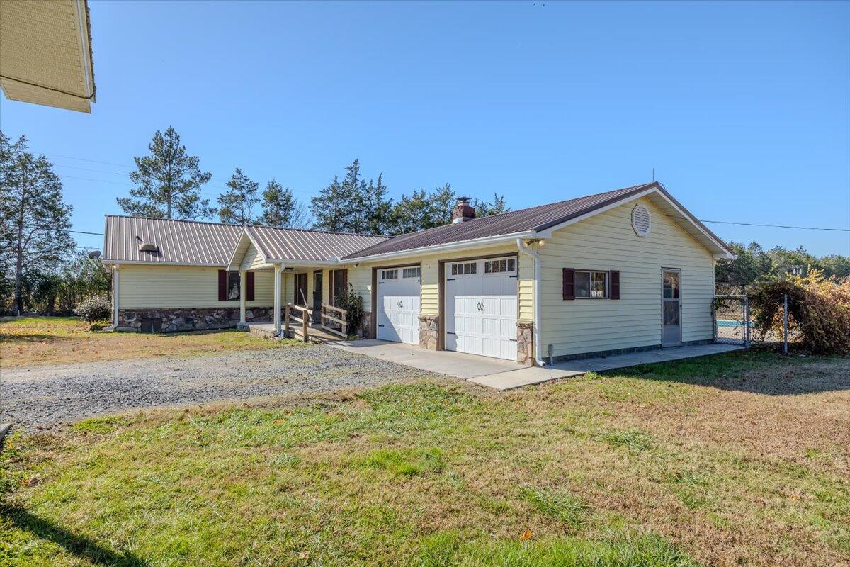 602 Moore Road Charleston, TN 37310 - Photo 5 of 36 05-602-Moore-Rd-05