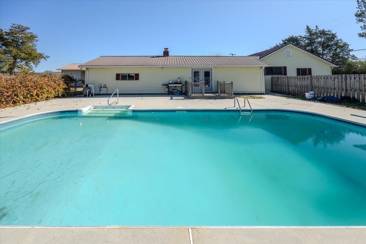 602 Moore Road Charleston, TN 37310 - Photo 10 of 36 10-602-Moore-Rd-10