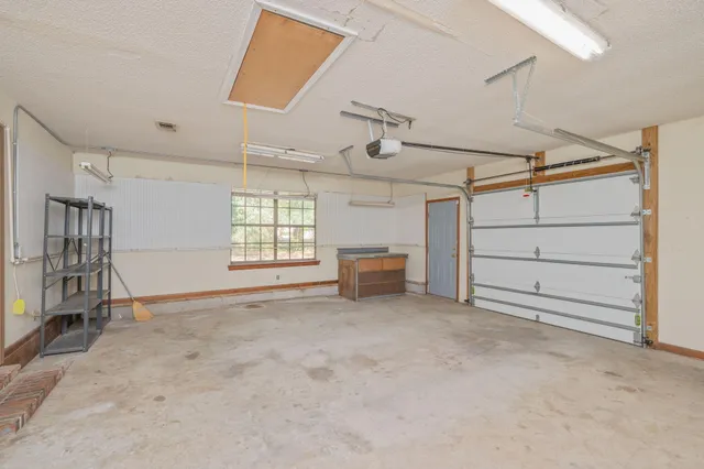 a view of a garage room