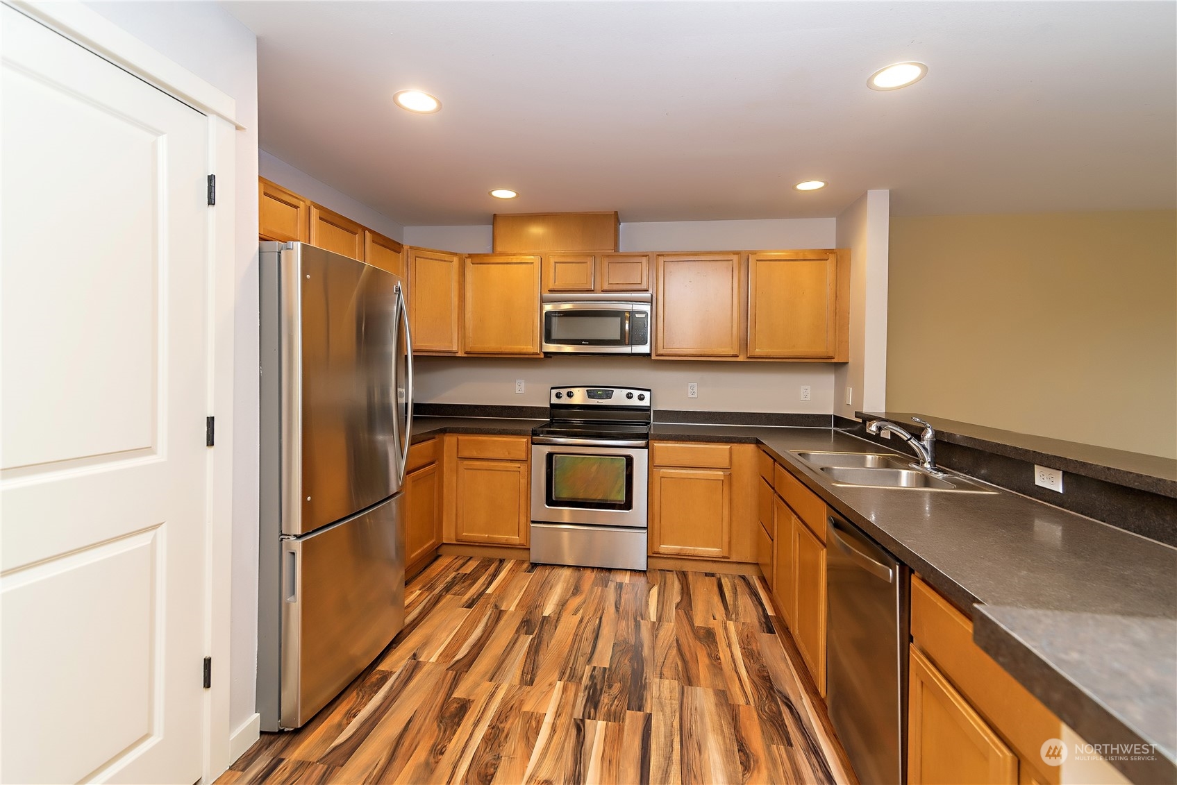 331 Pacific Loop Kittitas, WA 98934 - Photo 4 of 32 Gallery Image 4