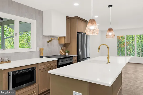 $765,000 | 1196 Tanager Drive, Millersville, MD 21108